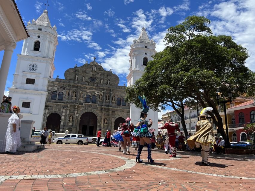 Casco Antiguo | Cuarta Parada 11:30 AM