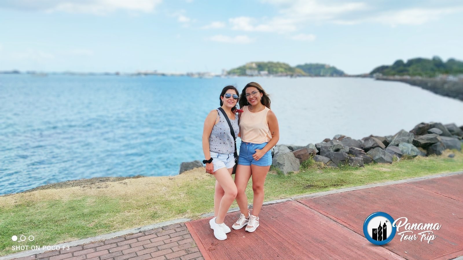 City tour en la ciudad de Panamá, Gabriela y Marycielo de Perú