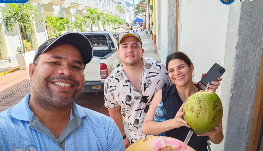 City tour en Panamá con Alejandro y Denisse de México